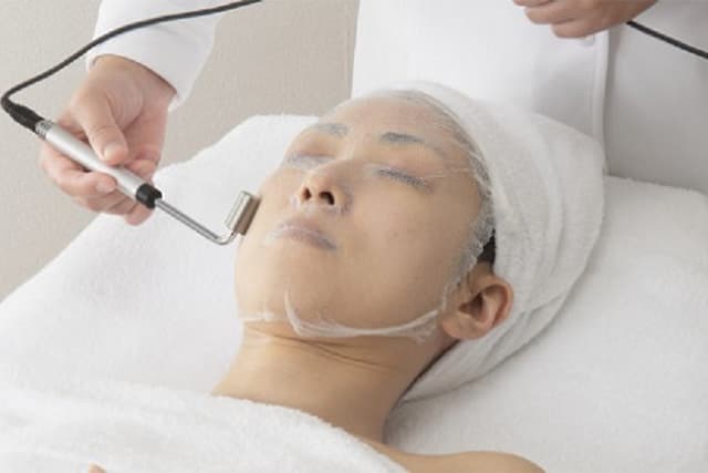 秋の乾燥に負けない、うるおい巡る健やかな肌へ。G-SPAの丁寧なケアで、肌も心もリフレッシュ。